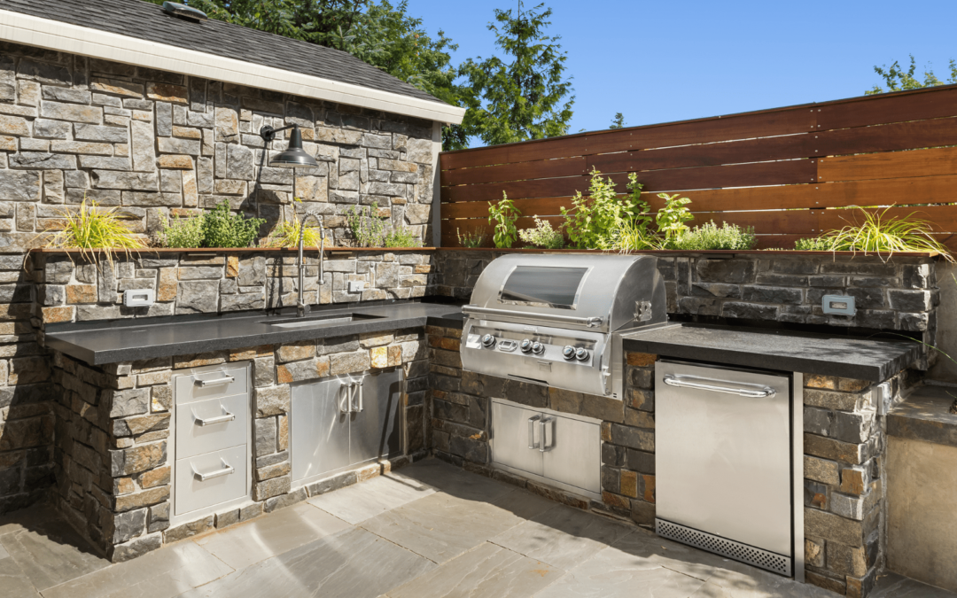 Outdoor Kitchen Hardscaping