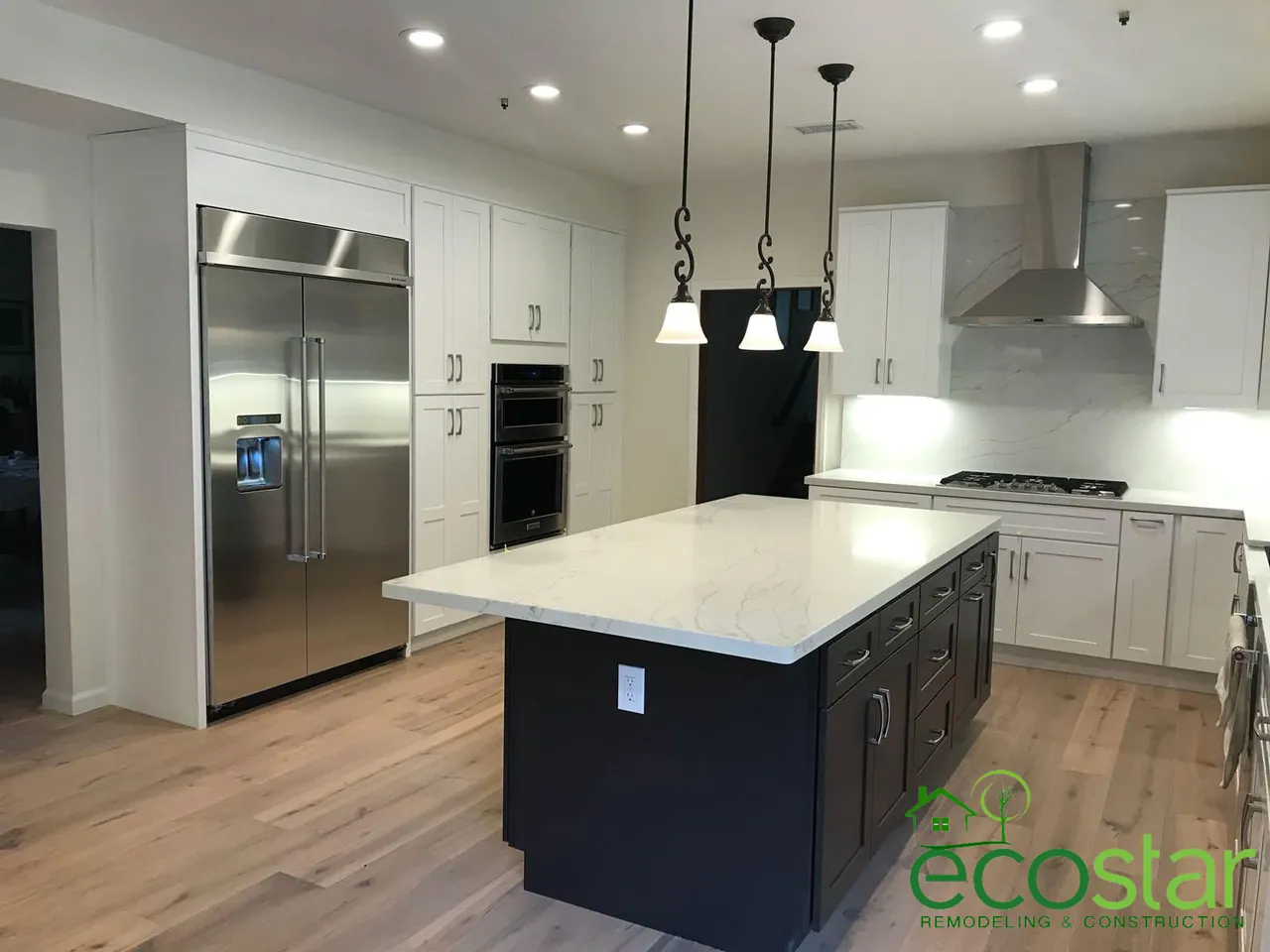 Remodeled kitchen by EcoStar Remodeling & Construction