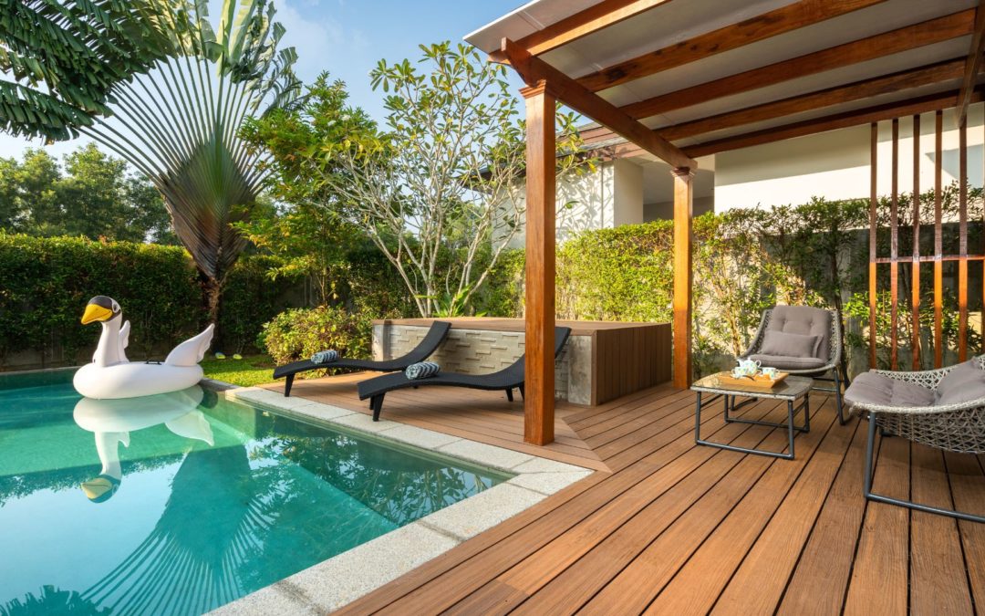 Choosing a Deck Builder in Encino: What Matters for a Low-Maintenance Backyard Deck